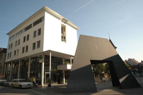 Hotel Mariotto Am Burghof Lörrach Екстериор снимка