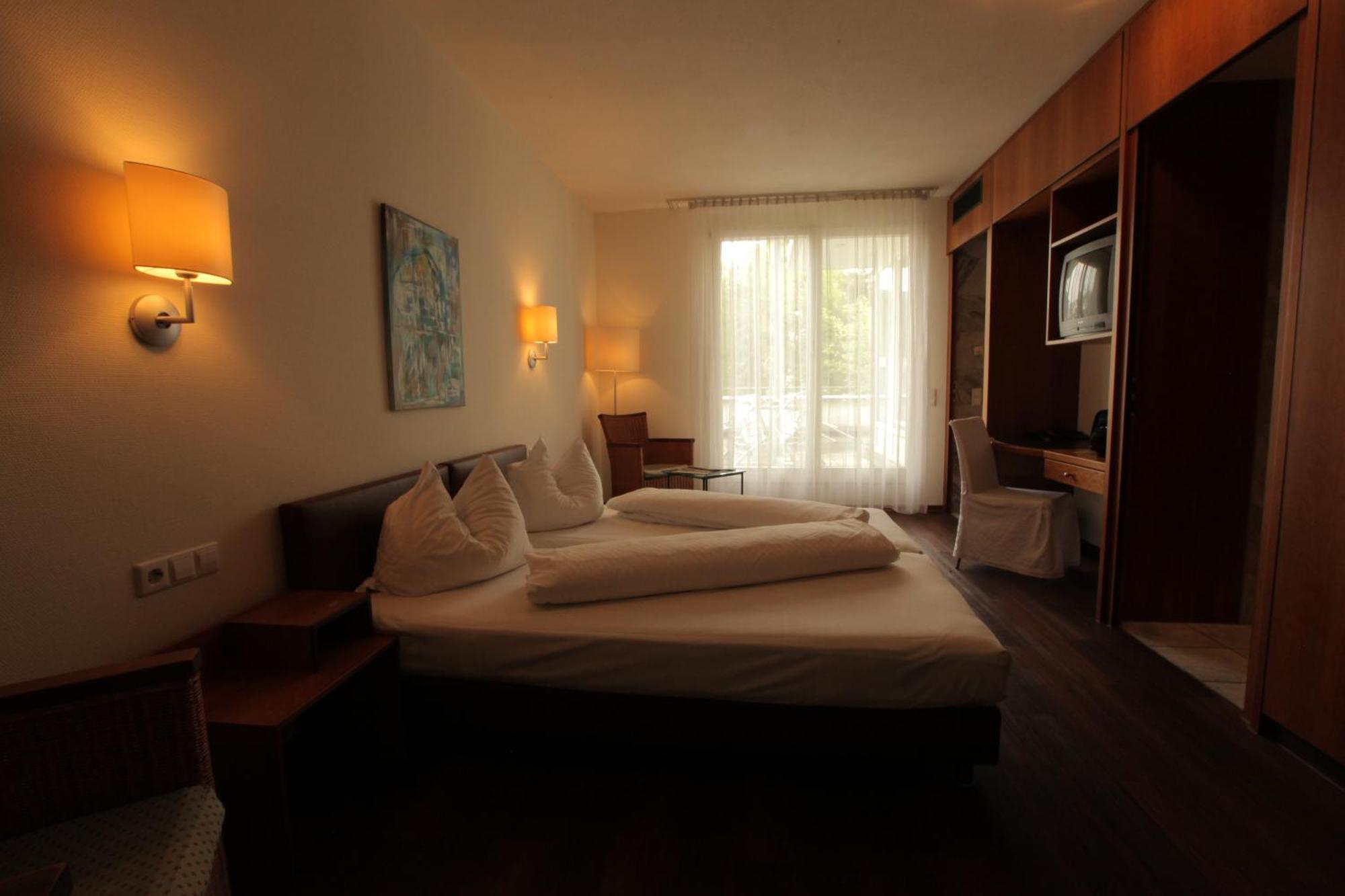 Hotel Mariotto Am Burghof Lörrach Стая снимка